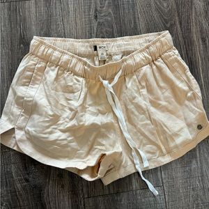 Roxy Shorts NWOT